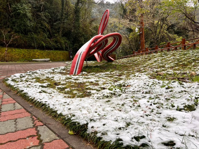 強烈大陸冷氣團來襲 桃園拉拉山降3月雪 72 S 2990389 0 1