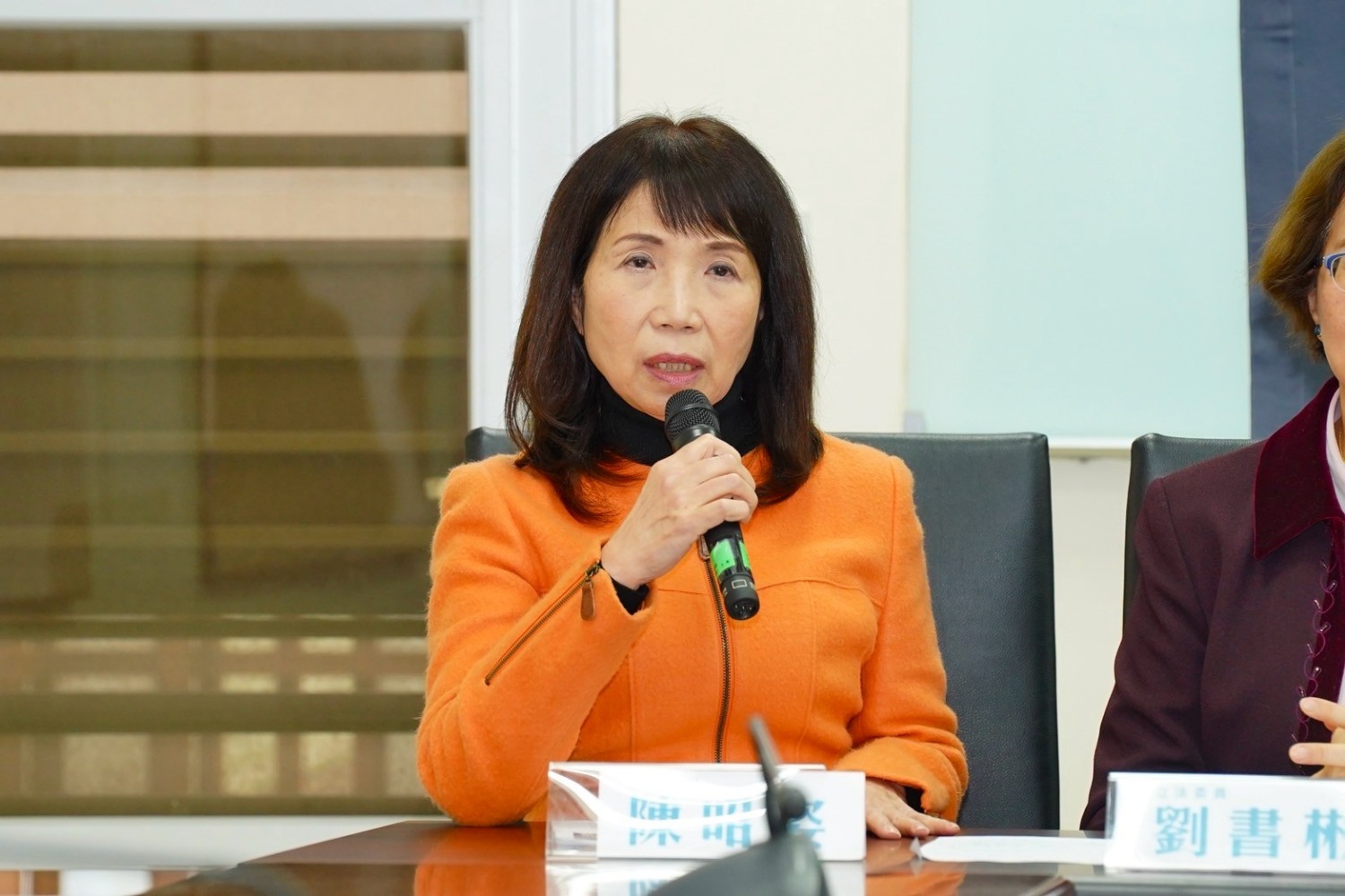 陳昭姿表示,整個台灣一騙二騙三騙四騙「政府騙、黨媒騙、全國騙」,從上到下都在騙。政府媒宣費預算不斷提高,詐騙財損卻越來越高。(圖/民眾黨立院黨團)