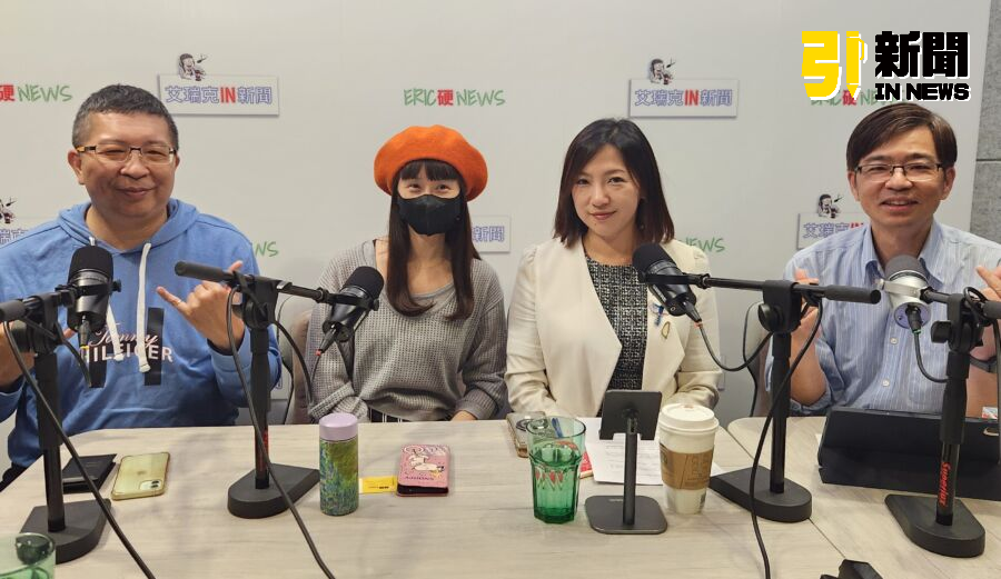 圖/罷免葉元之的公民團體發言人莫莉說,台灣的「中華民國護照」很有價值,台灣絕不是小國,更不想被中國統治。(艾瑞克IN新聞攝)