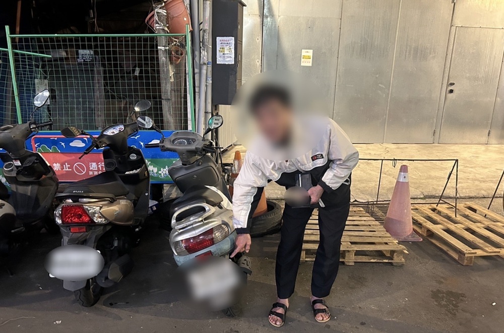▲圖說:66歲陳男用餐後遍尋不著機車,以為愛車遭竊,員警15分鐘就尋獲車輛 (圖/台中市政府 提供)
