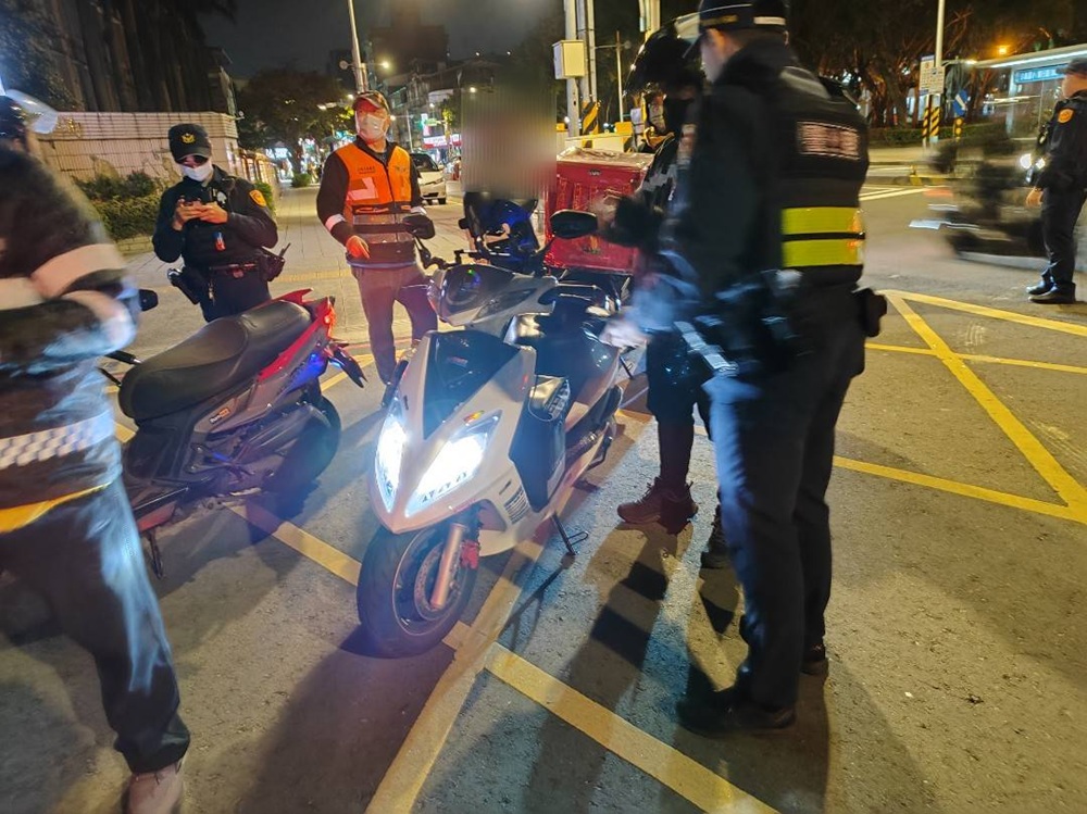 聯合稽查大執法 取締危險駕車2小時30件 247 cnews204250319a10