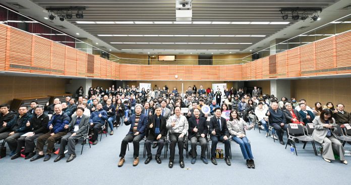 中原大學創新創業嘉年華盛大登場 張善政鼓勵學子從經驗中成長 83 20250318183624105 scaled