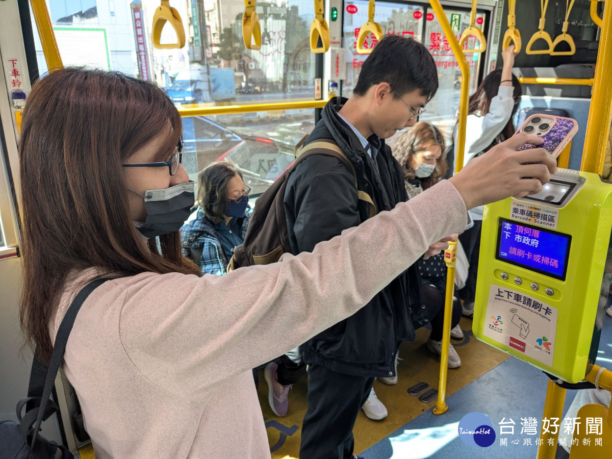 中市推市民專屬乘車碼 搭雙十公車更方便