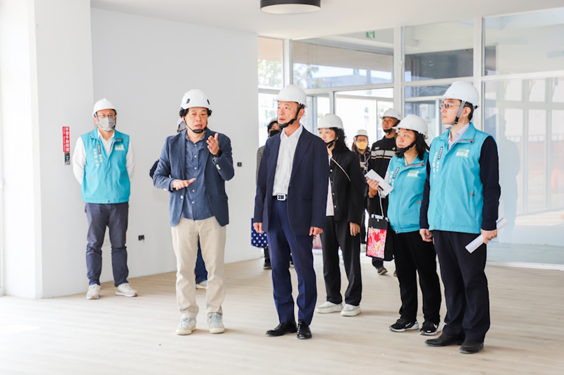 嘉義縣首座兒少福利館工程進度 縣長翁章梁視察興建進度