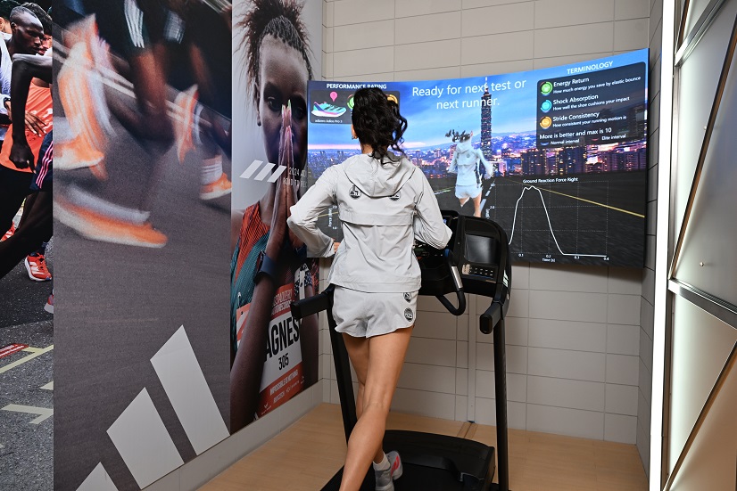 adidas《RUN LAB -3D 動態跑姿分析》為adiclub女性會員推出限定免費體驗服務。