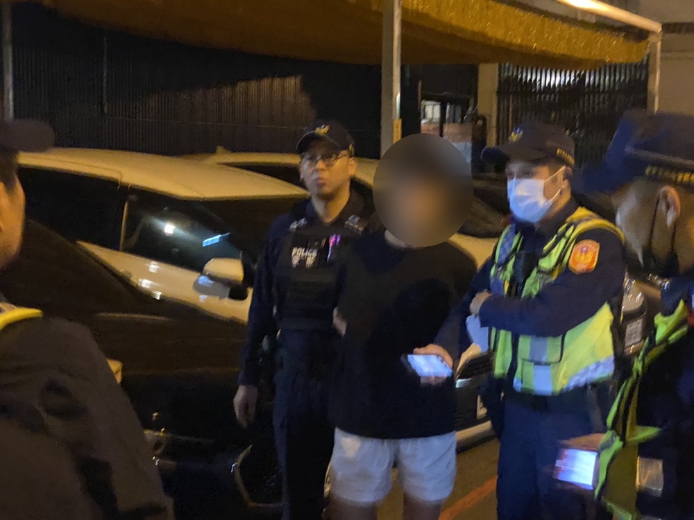 撞球遇見警 失聯移工拔腿逃竄衝入死巷被逮 199 cnews204250320a11