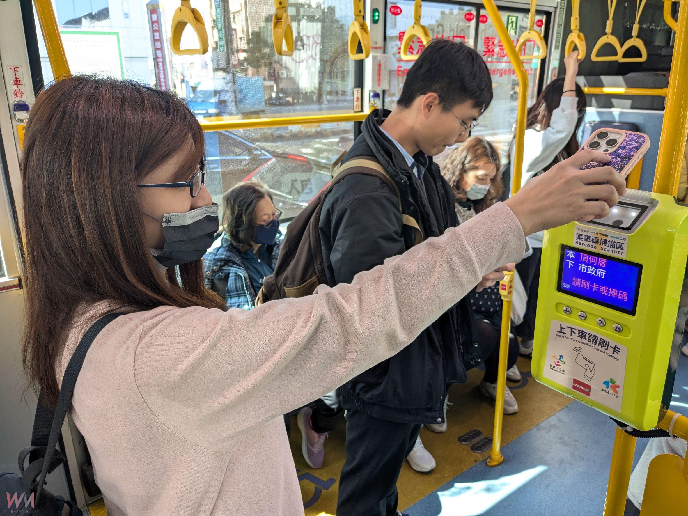 3/21起手機就是交通卡 中市推市民專屬乘車碼 搭雙十公車更方便 - https://www.watchmedia01.com