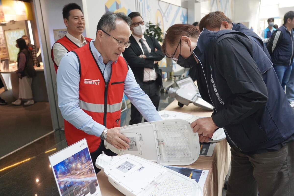 ▲此次計畫將汰換路燈，預計每年可節省8,000萬度電，並減少3.95萬公噸碳排放。(圖/記者顏淑娟翻攝)