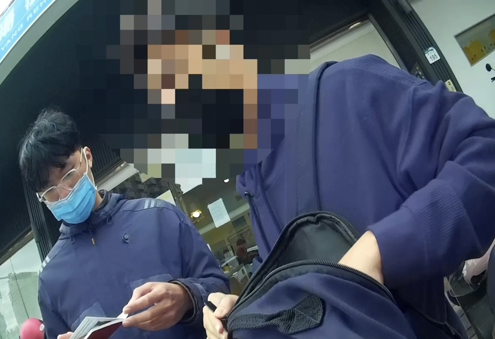 警外出洽公不忘「左顧右盼」 當場查獲跨國取款車手 209 248250321a05