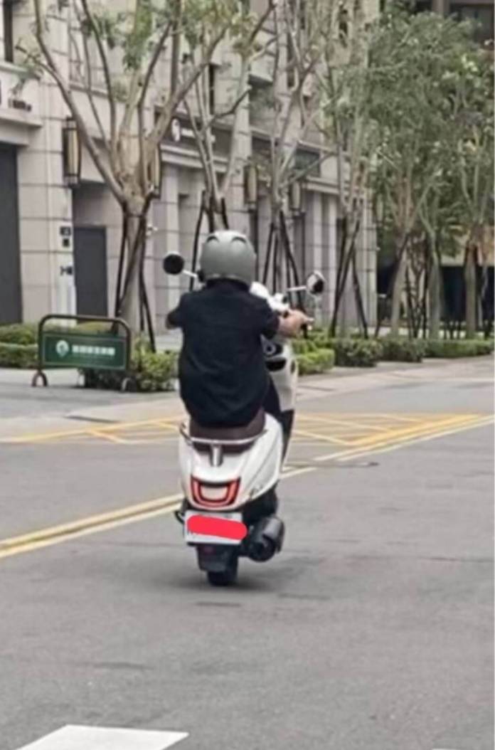 桃園騎士「翹孤輪」危駕遭檢舉 警:最重罰3萬6 60 2101167 0
