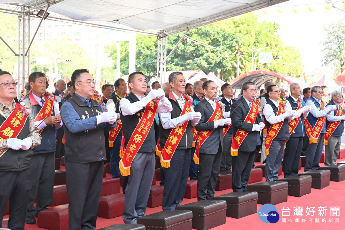 「臺灣保生大帝信仰總會」今年首度移師嘉義市舉辦會員大會,並在保安宮廟埕盛大舉行三獻禮大典/陳致愷攝影