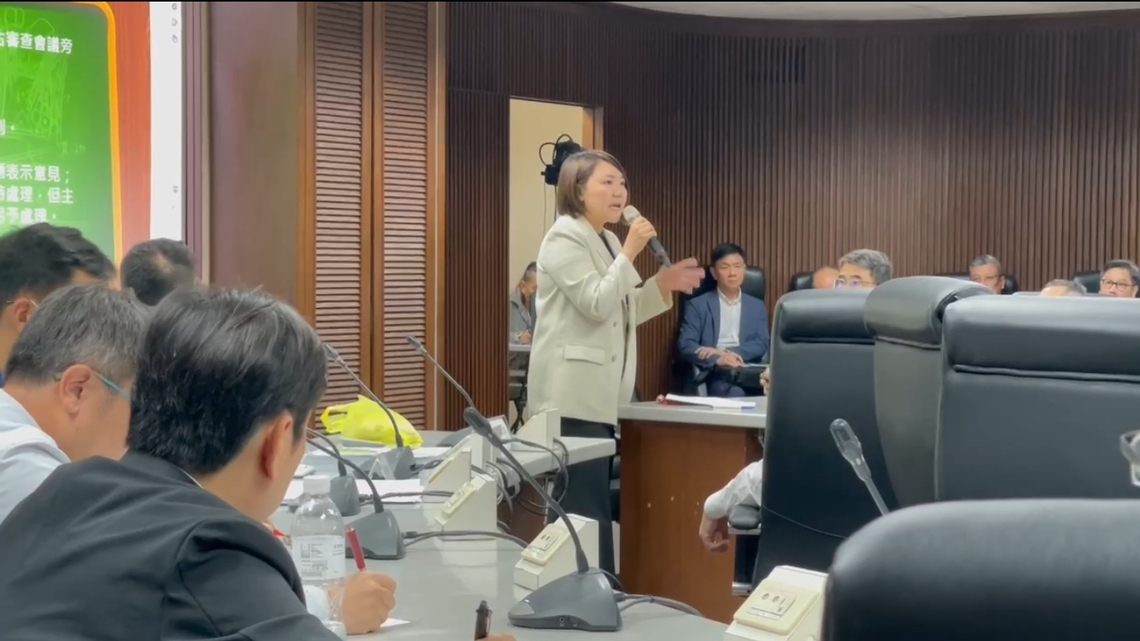 賓環評會議 邱于軒質疑地盤鑑定結構與環評有出入 居民安全何在?