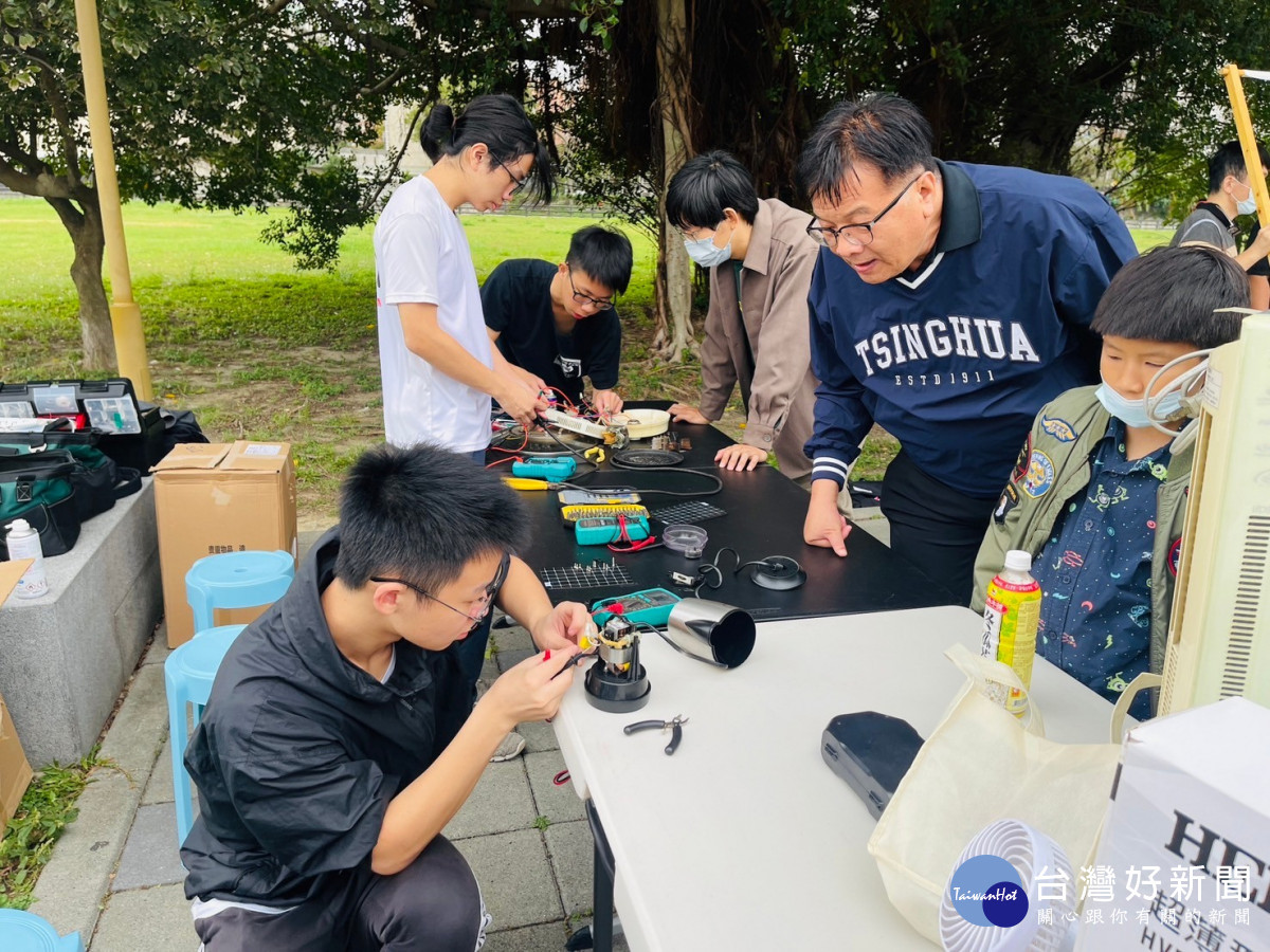 免廢市集維修聊天室電器維修服務(資料照)。