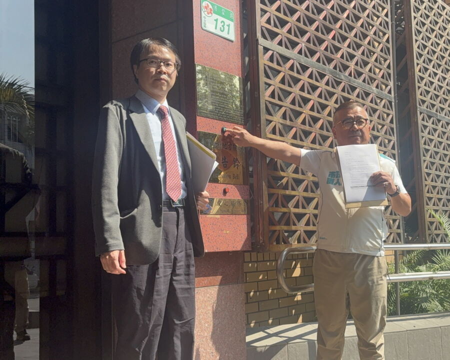圖/中正萬華議員劉耀仁偕同羅浚晅醫師至台北地檢署告發,呼籲端正選風、查明真相,還中正萬華居民清淨的生活。(台北市議員劉耀仁提供)