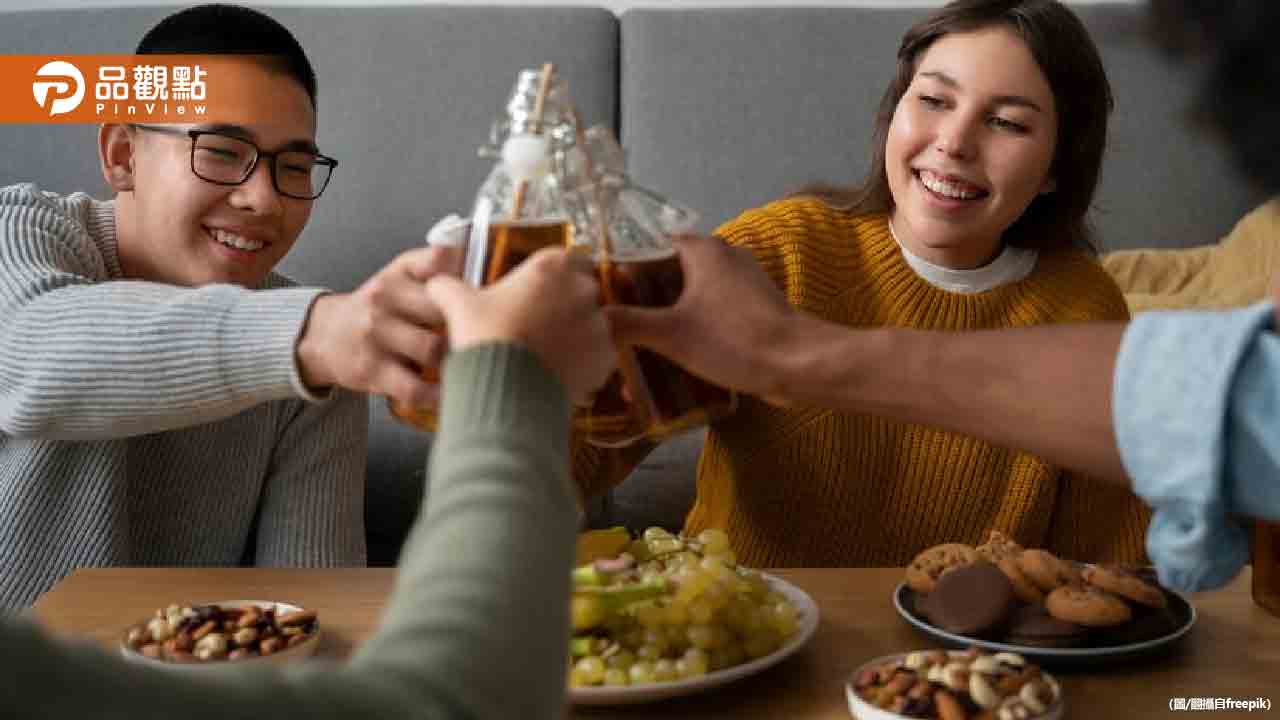 飲酒前要先吃飽?醫師揭密「最佳飲酒策略」