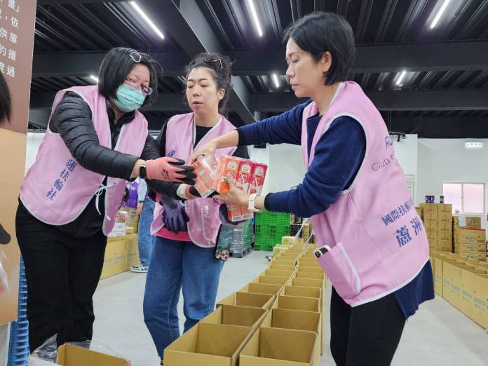 湧蓮扶輪社攜手安得烈慈善協會 膳糧食物箱溫暖弱勢家庭 80 761897 0 0