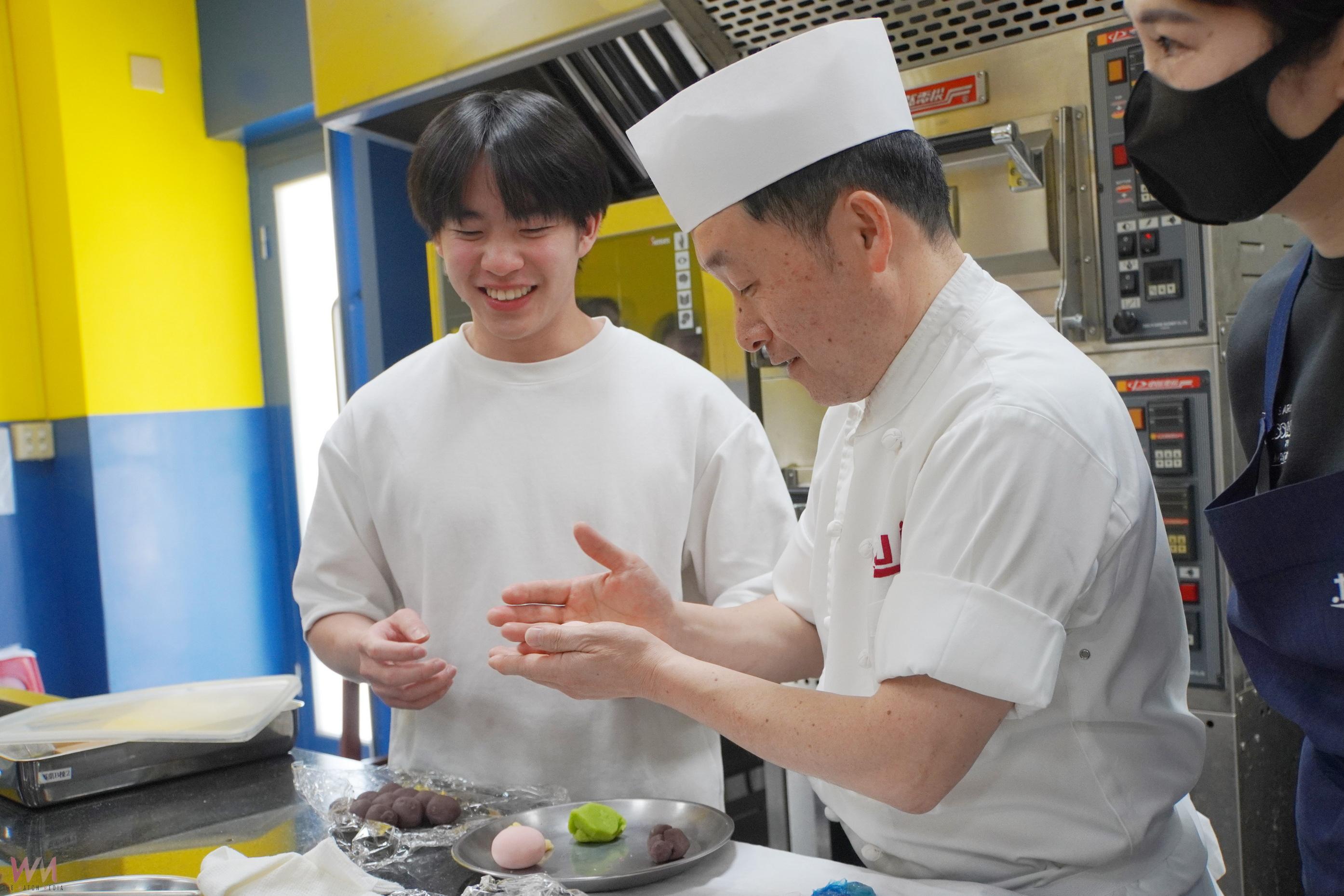 (有影片)/大葉邀請東京Tsuji調理學校金澤賢吾主廚示範和菓子製作技藝 - https://www.watchmedia01.com