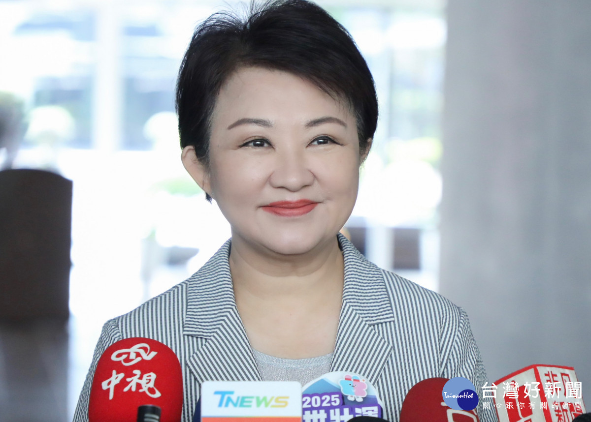 盧市長謝謝大家投資台中。
