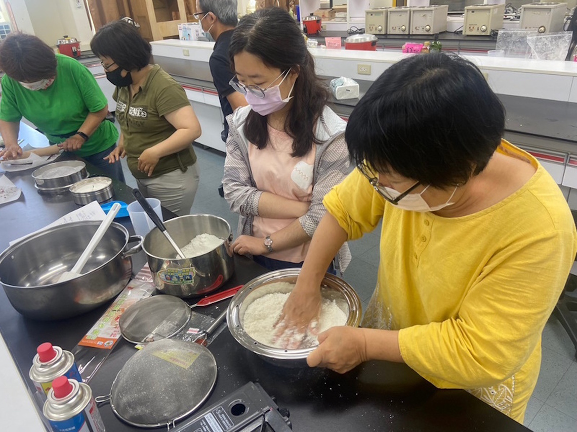 嘉大秉持跨域合作精神與企業攜手共創人才共育三贏