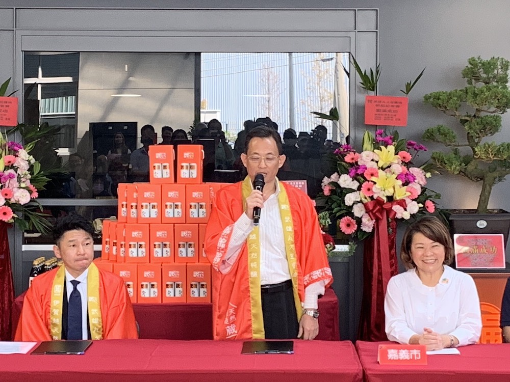 馬可家公司馬德𧙗董事長說明「武雄」品牌命名經過與精神價值的傳承。（圖/記者陳惲朋攝）