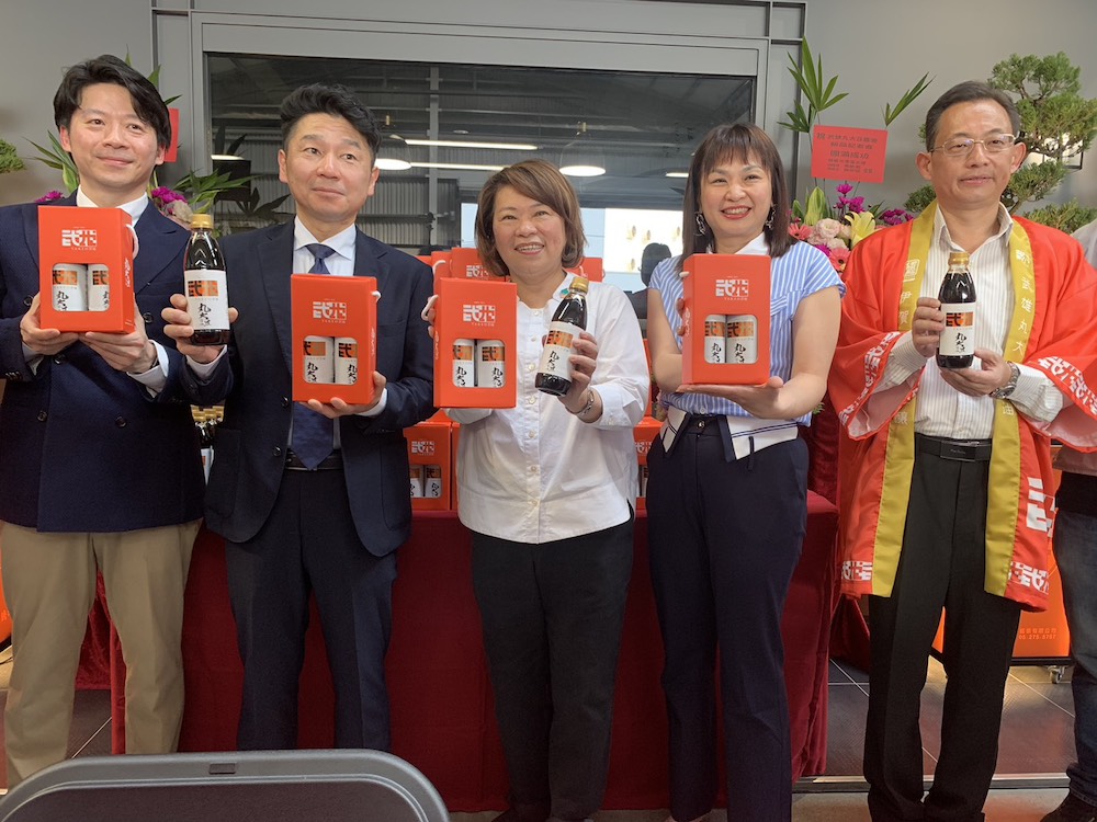 黃敏惠市長（中）到場見證新品發表與台日合作新里程。（圖/記者陳惲朋攝）