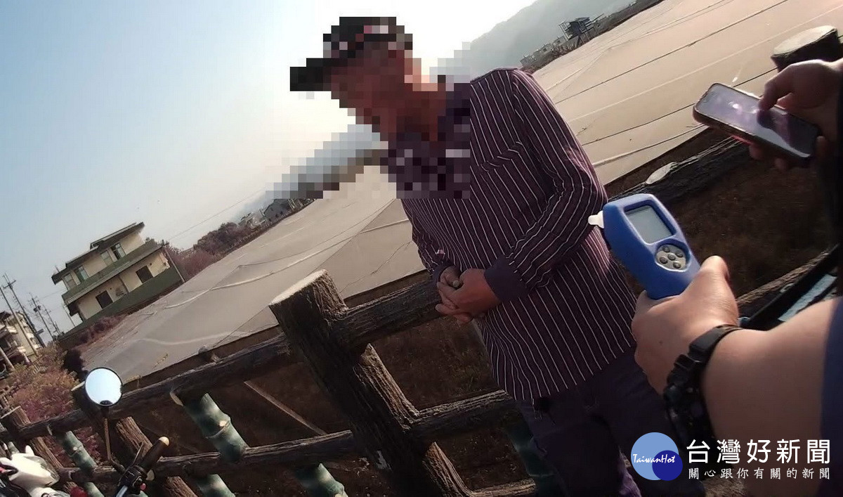 酒後騎自行車也是酒駕。（草屯分局提供）