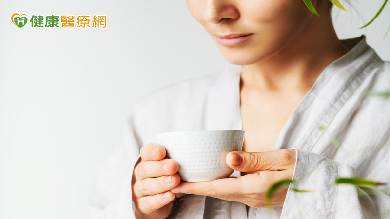 子宮肌瘤反覆復發?中醫教解鬱飲+情緒管理法 助穩定內分泌!