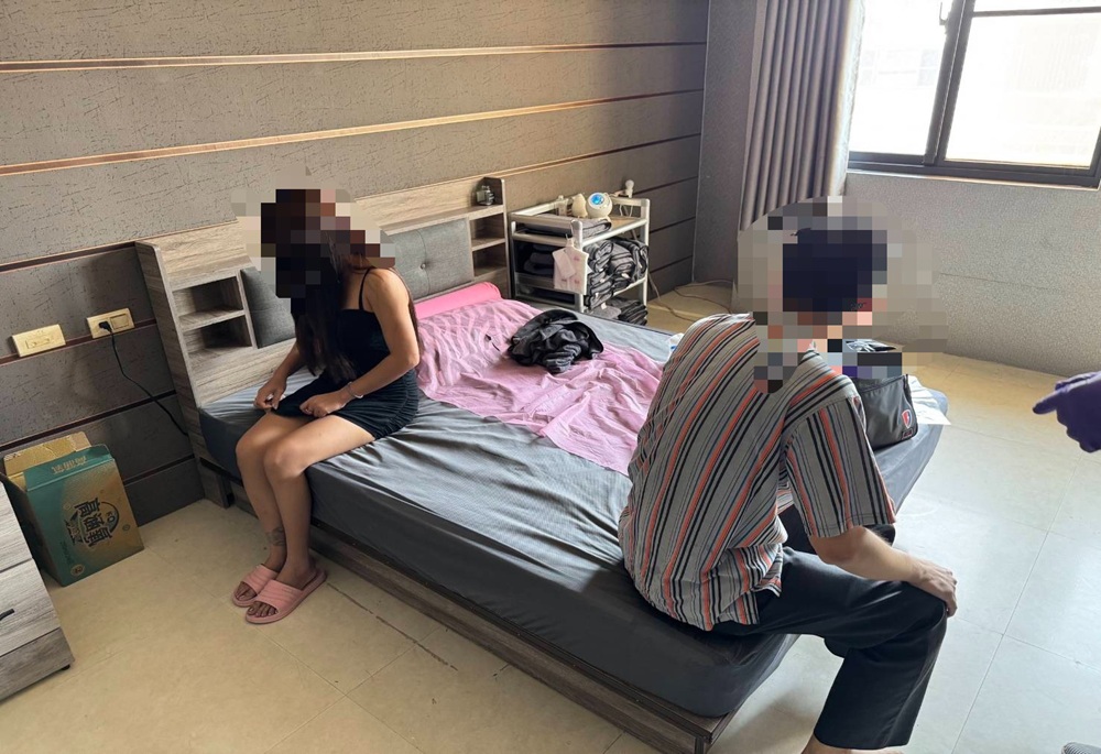 群組放艷照主打2400元 外籍女衣衫不整躲水塔仍被抓 227 248250326a01