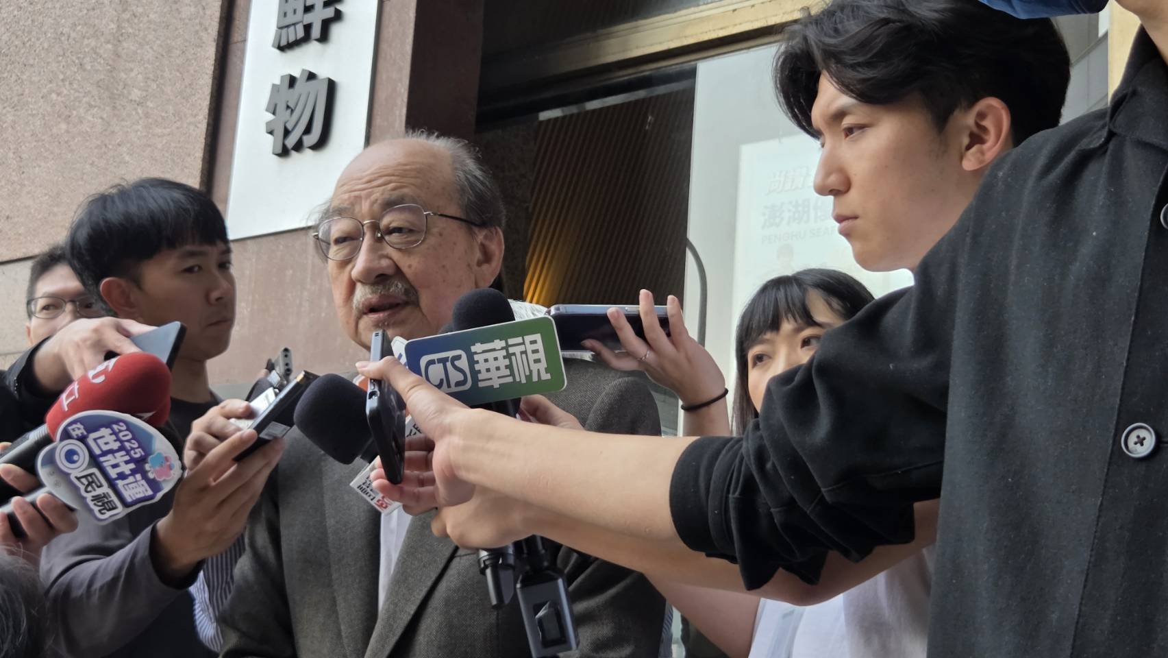 王世堅批甲級動員頻繁簽到如「幼稚園」 柯建銘:黨團要有紀律 224 王世堅批甲級動員頻繁簽到如「幼稚園」 柯建銘:黨團要有紀律 223