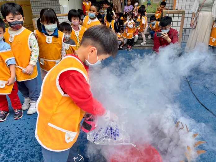 中路消防分隊前進幼兒園防火宣導 深植學童安全觀念 61 S 62054460 0