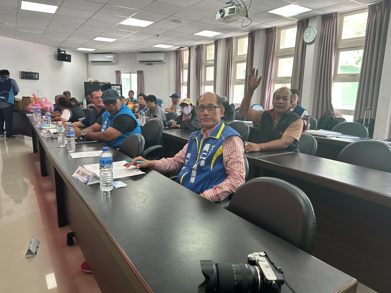 國民黨平地原住民黃仁十分關切核廢料外洩的汙染問題,特別派員出席「海洋保育説明會」。(圖/黃仁國會辦公室)