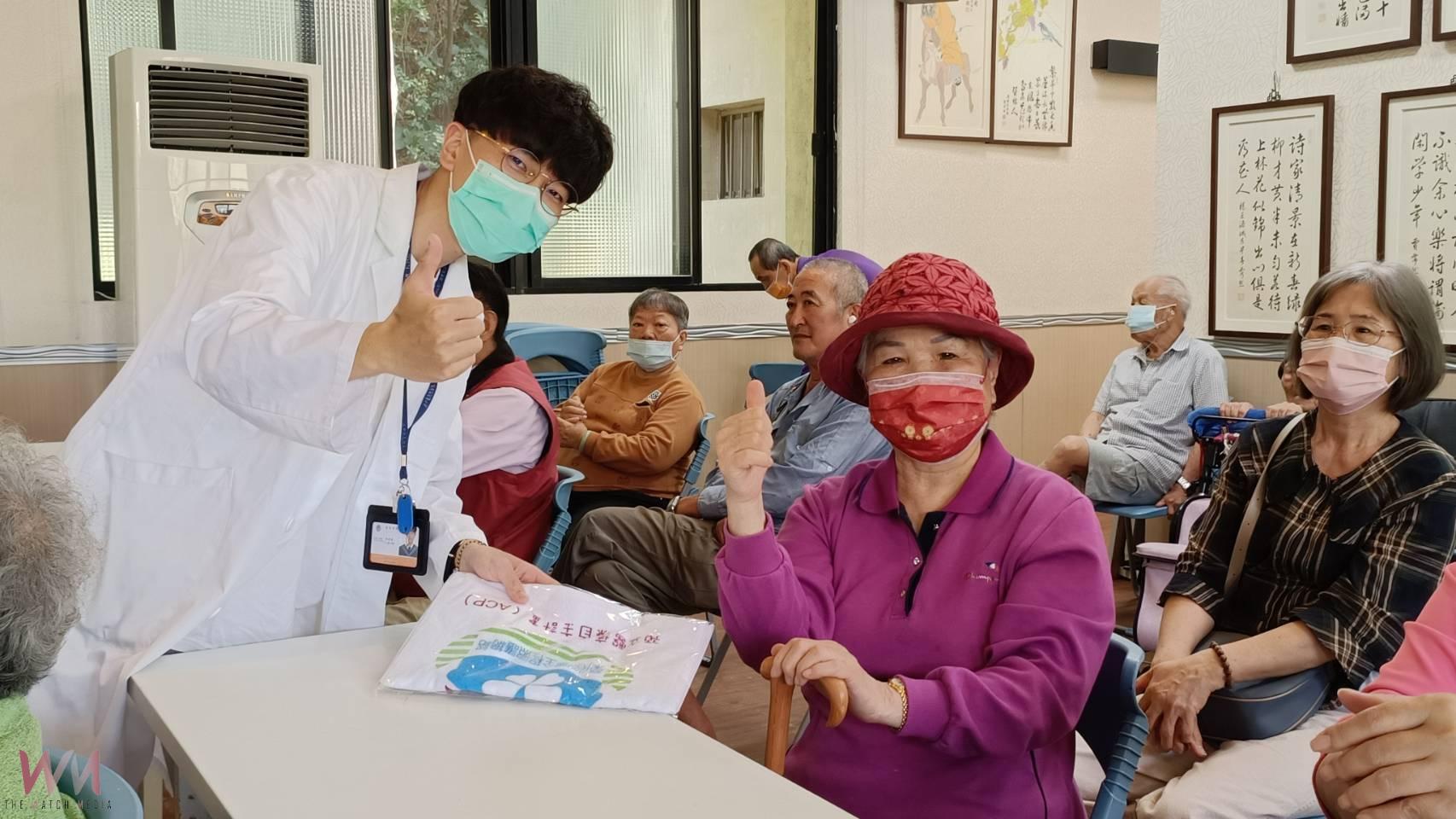 （有影片）／中彰榮家與臺中榮總　推病人自主法　讓長輩安心規劃醫療決策