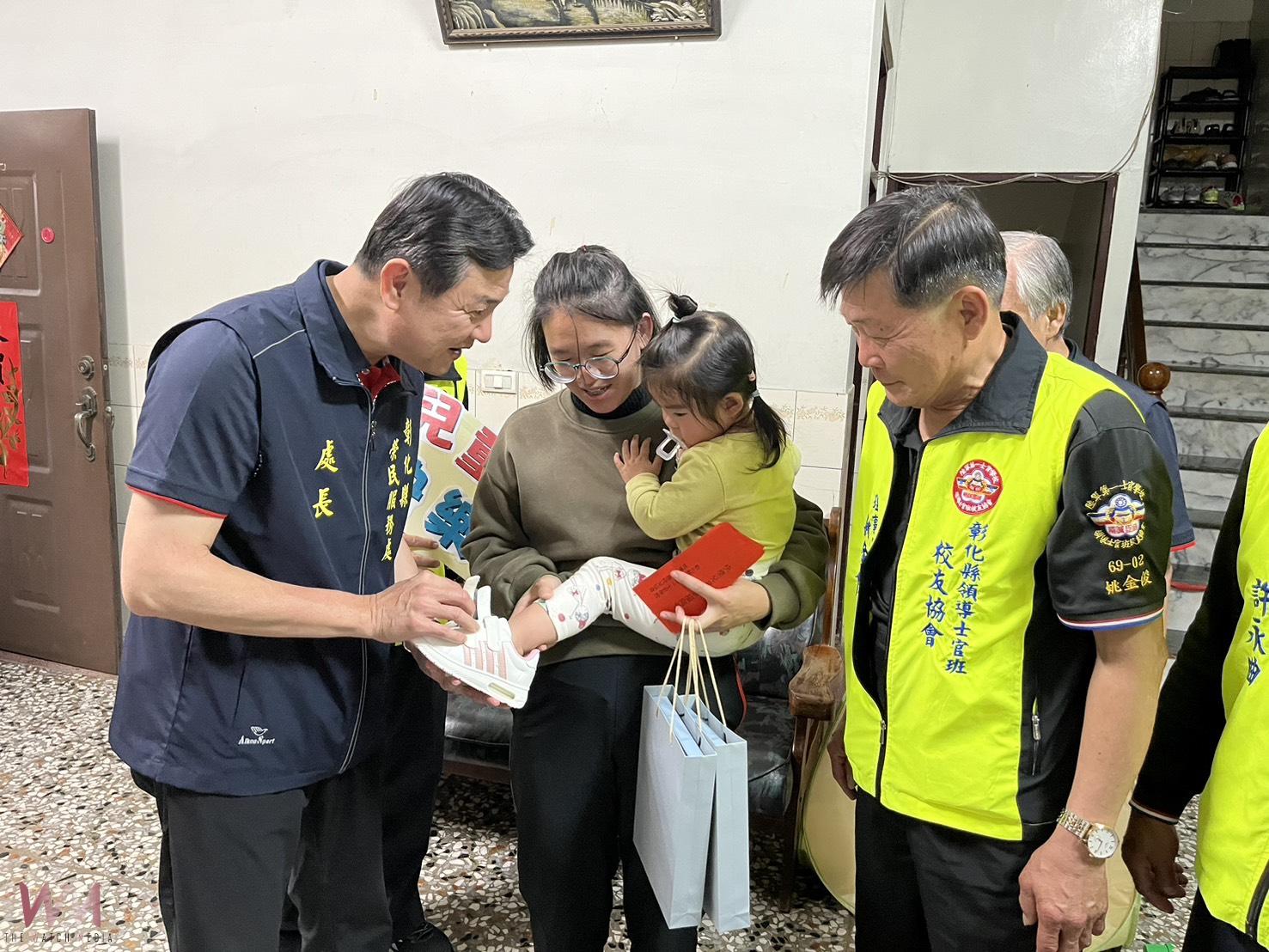 兒童節前夕!關懷榮民向學子女 退伍軍人社團捐運動休閒鞋、紅包 - https://www.watchmedia01.com