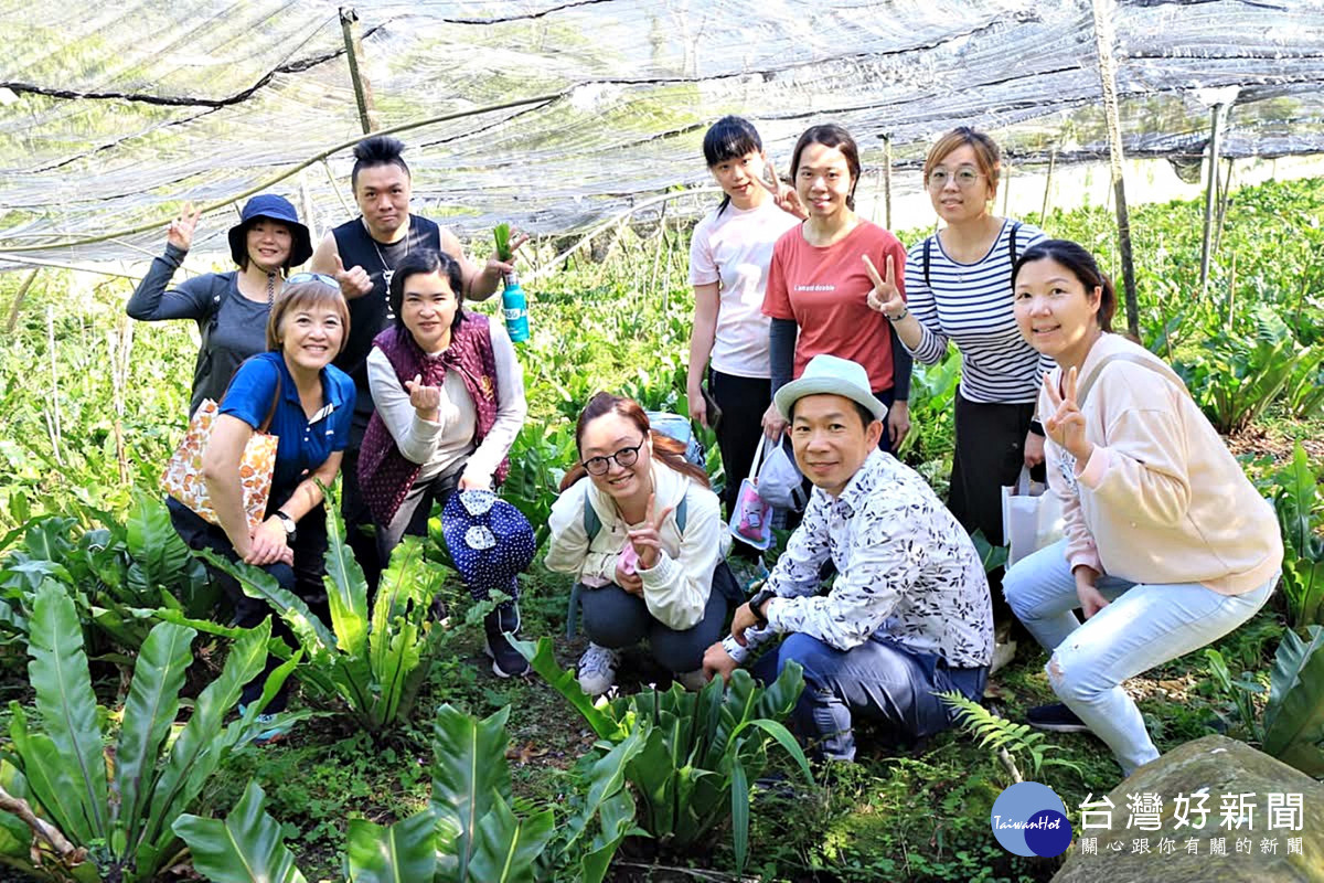 走出陰霾走進大地懷抱 部桃愛滋照護中心赴朝露農場探索「大地療癒」復元力量