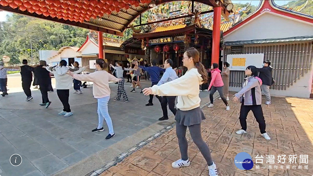 走出陰霾走進大地懷抱 部桃愛滋照護中心赴朝露農場探索「大地療癒」復元力量