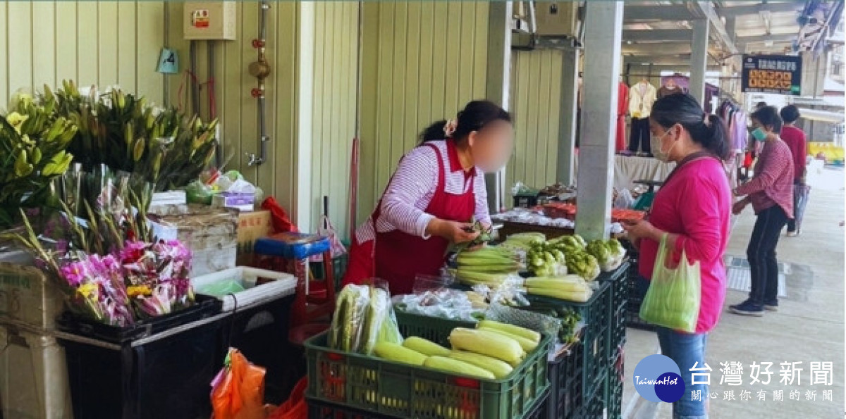 忠貞公有零售市場自3/25起正式試營運，全新樣貌令人耳目一新。