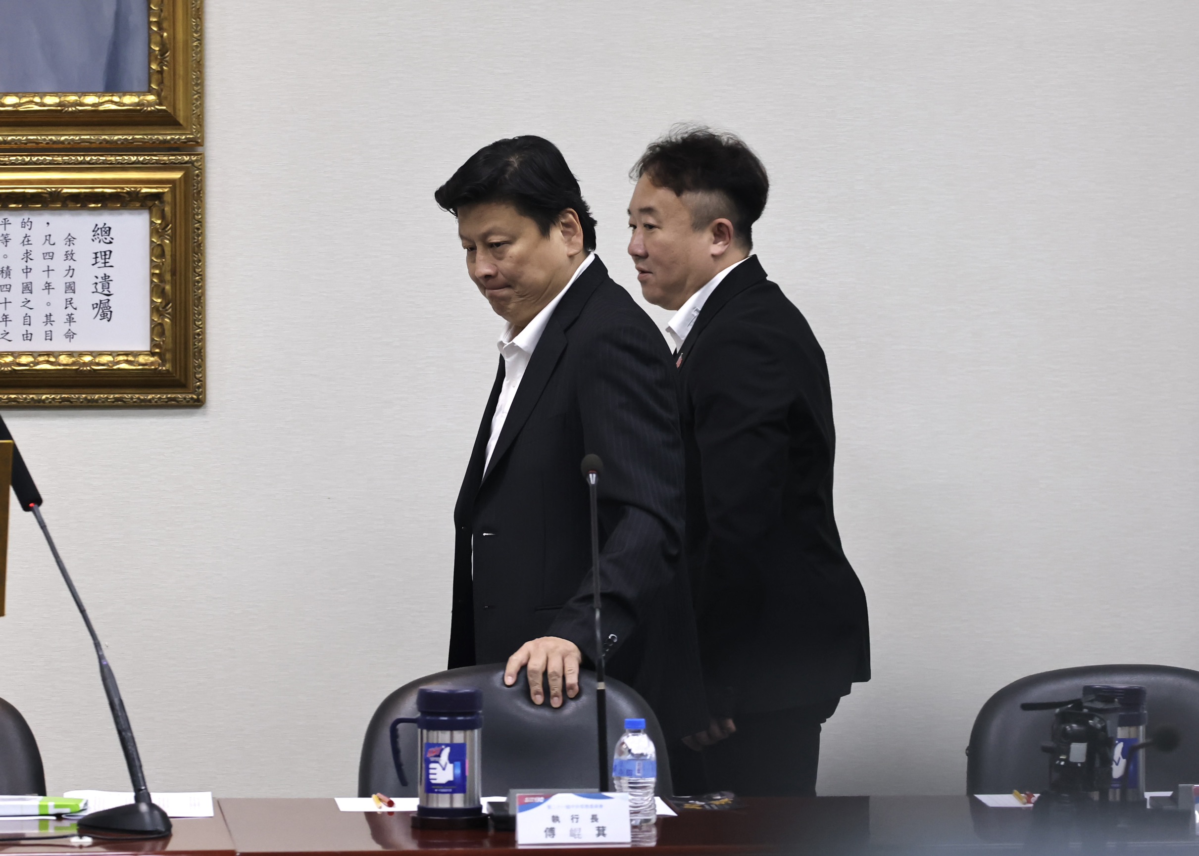 傅崐萁出席昨日國民黨中常會,今天國民黨就公布花蓮的民調,傅崐萁在花蓮的支持度仍維持優勢,他和徐榛蔚的滿意度更有6成。林啟弘攝