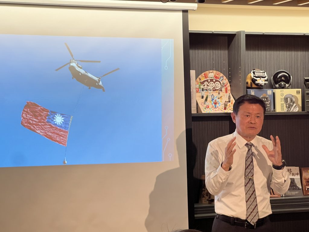 黃竣民《空降神兵︰航空特戰80載》新書發表會，訂3/30高雄國軍英雄館與讀者相見歡