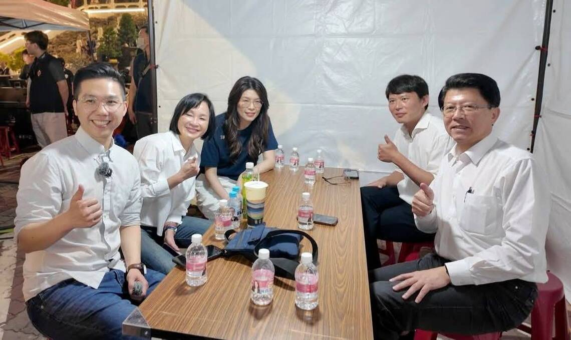 漾新聞|黃國昌高雄開講 群眾怒吼「民進黨還錢」