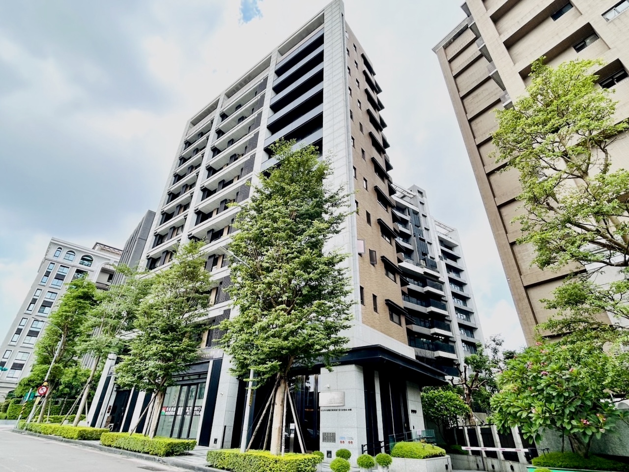 享受都會區的純住天地 北市內湖區大直香榭、 文德佳園、 聯勤三喜受青睞 244 享受都會區的純住天地 北市內湖區大直香榭、 文德佳園、 聯勤三喜受青睞 243