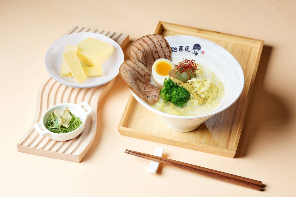 星宇航空春季菜單　尋夢公主號10/28首航　麵匡匡濃濃香牛奶起司拉麵　長榮文苑酒店五週年慶 249