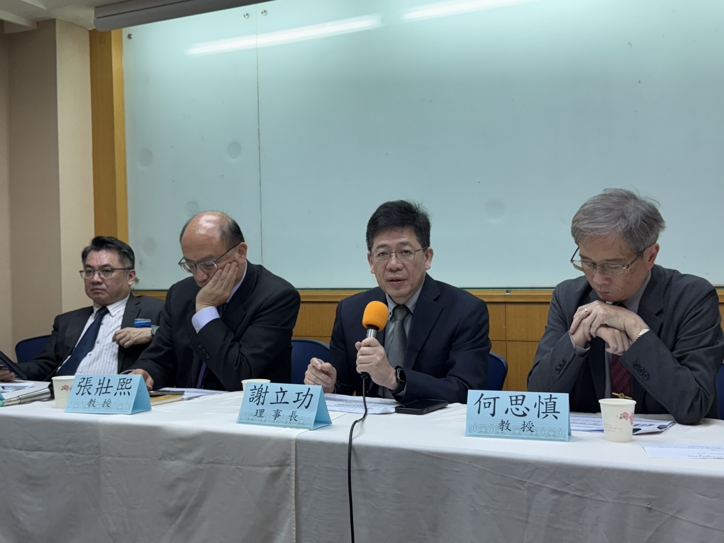 侯友宜市長滿意度重回前段班 2026選戰扮演關鍵角色 208 侯友宜市長滿意度重回前段班 2026選戰扮演關鍵角色 207