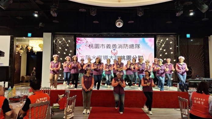 桃園防火宣導隊25周年慶祝活動熱鬧登場 防宣姊妹為社區安全把關 58 S 14196797 0