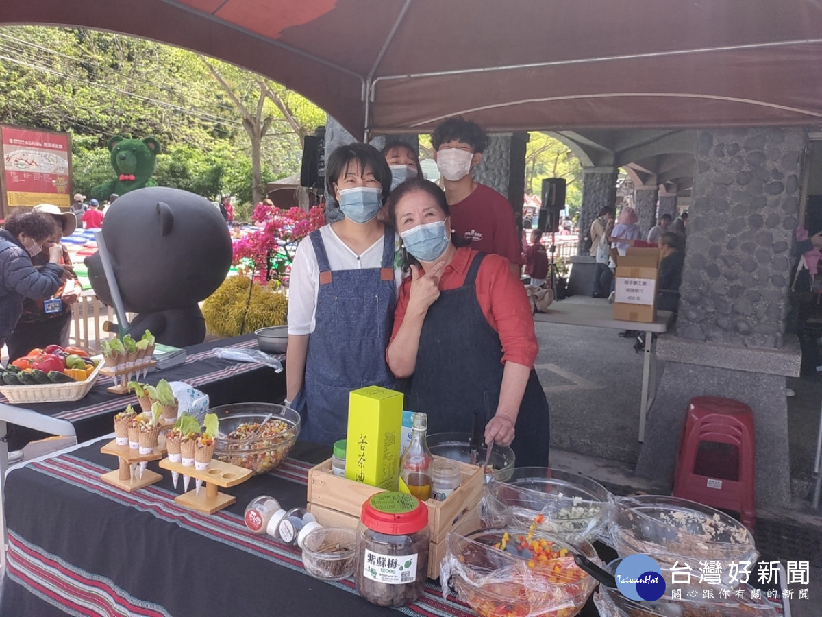 古老師美味精緻的梅料理供分享,「讚」!。(圖/記者吳素珍攝)