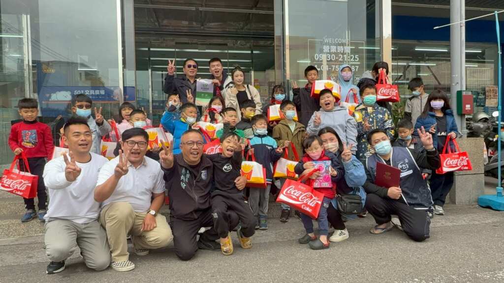 ▲兒童節歡樂公益活動，由彰化皇家扶輪社協辦，並獲得多家愛心店家的支持，共同為孩子們打造一個充滿愛與關懷的節日。（記者林明佑翻攝）