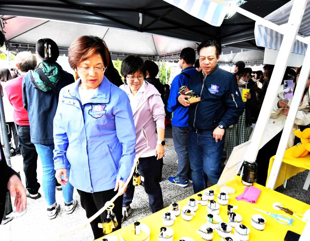 ▲活動集結彰化縣及台中市12組高中職學生社團及16個特色攤位，展現青年朋友的創意與才華，激發青年未來的無限可能。（彰化縣政府提供）