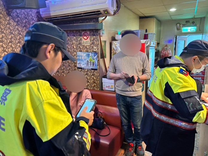 龜山警鐵腕執行雷霆除暴專案 強力臨檢逮11人 66 S 380157957