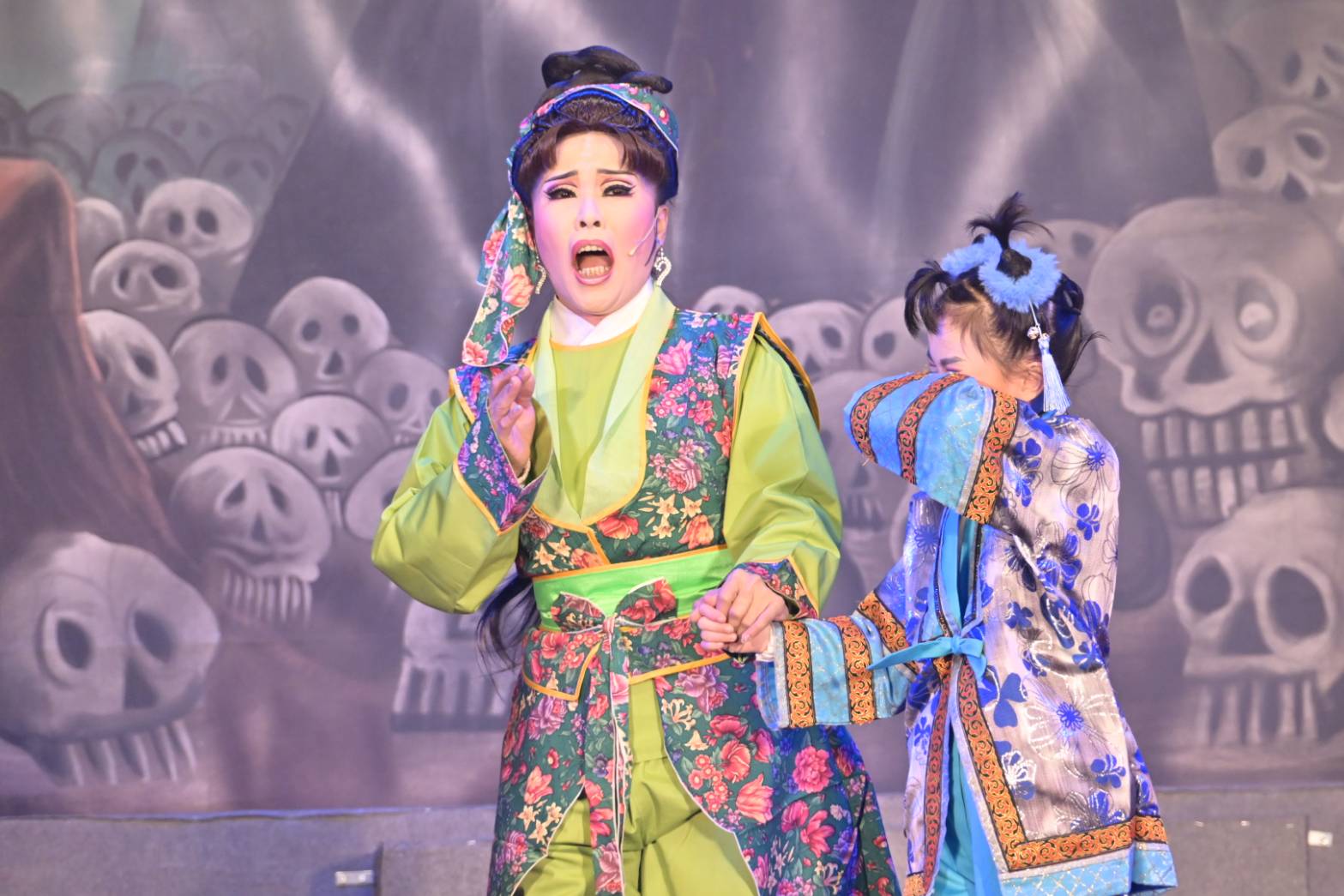 圖 秀琴歌劇團以精湛唱腔演出 記者王偉翻攝