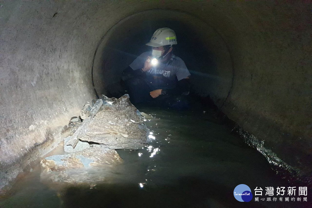 應梅雨季節以及極端氣候帶來的暴雨挑戰，市府水務局完成桃園市滯洪池及雨水下水道巡清。<br /><br /> <br /><br /> 