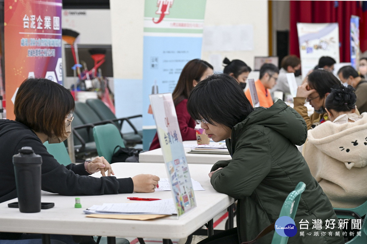 桃園市政府就業職訓服務處4月份將辦理6場徵才活動。